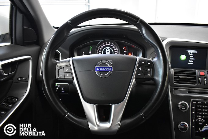 VOLVO XC60 D4 Momentum